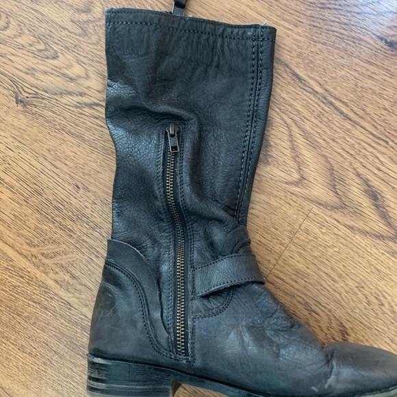 Boots - Picture 1 of 2